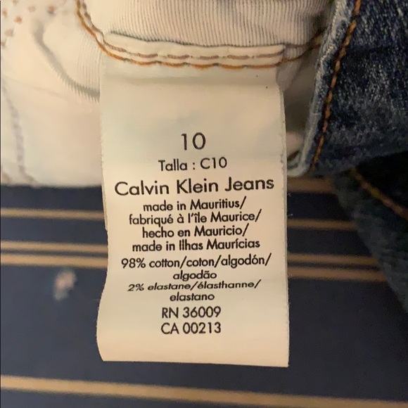 Calvin Klein Jeans - Picture 8 of 8